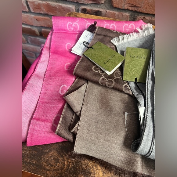 Gucci NWT silk & wool long GG shawls NEW, choose color when you buy - Picture 2 of 16